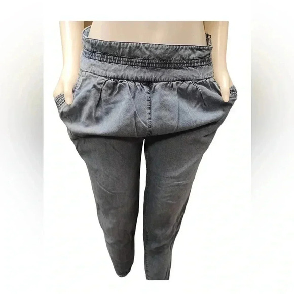 Wilfred Aritzia Lightweight Light Wash Paper Bag Waist Pants Size 4 - Picture 6 of 13